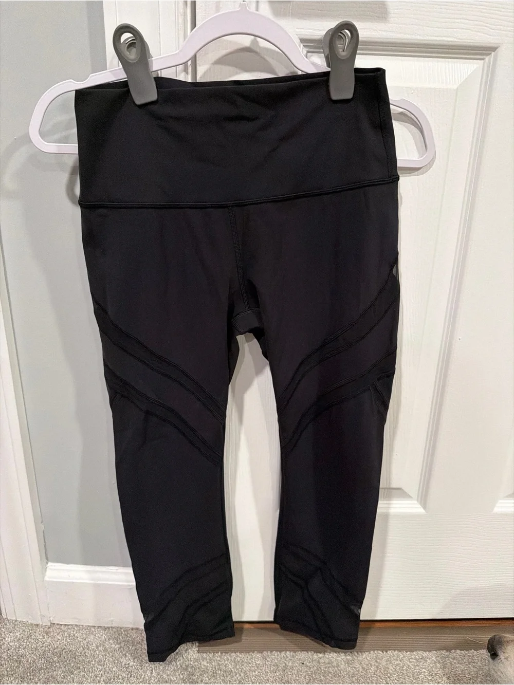 Pre-Owned Lululemon Wunder Under HR Crop Black High Rise Mesh Panel, Sz 8